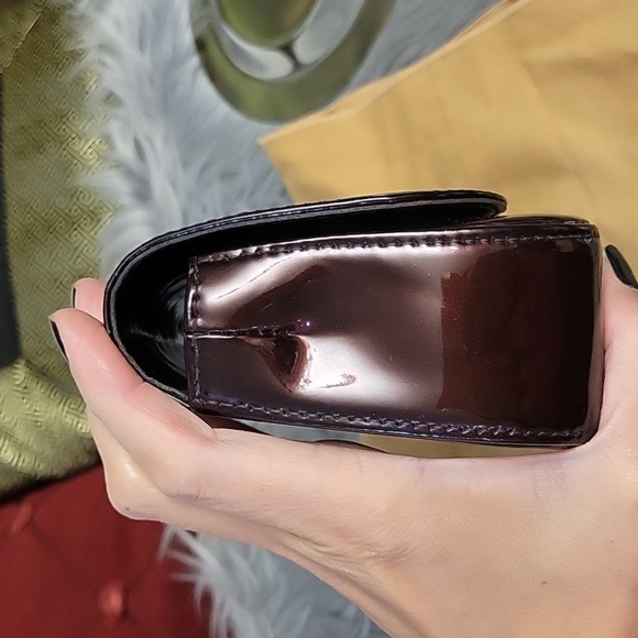 LOUIS VUITTON Sobe Wine red patent clutch bag - Picture 15 of 17